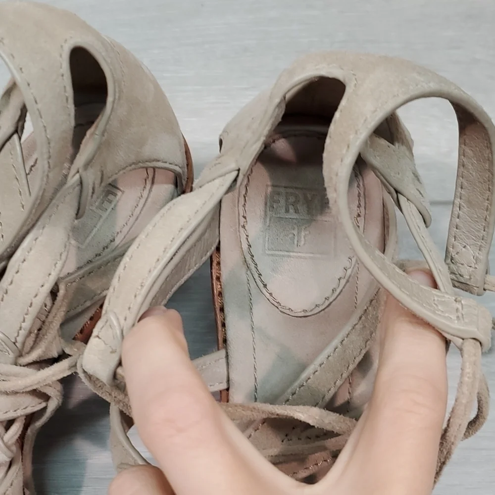 Frye Womens Gladiator Brielle Heels Suede Sandals shoes sz 8.5M